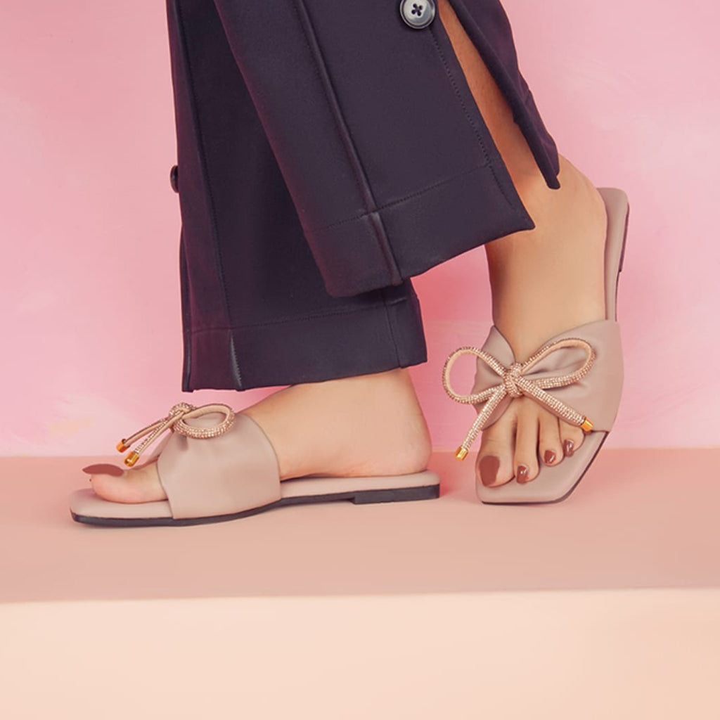 Regina Bow Accent Pink Sliders